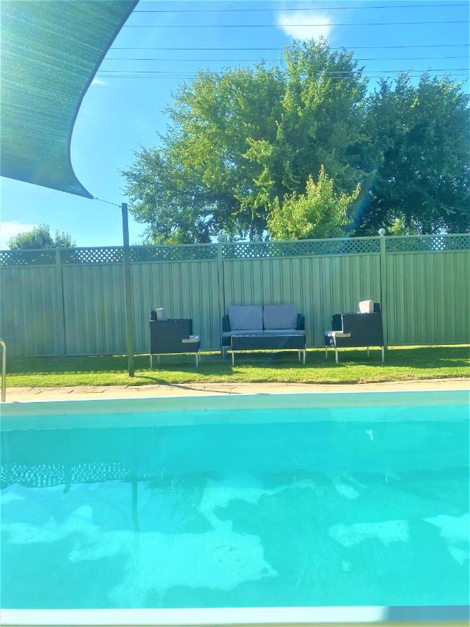 Bradman Motor Inn Cootamundra Zewnętrze zdjęcie